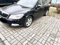 Gebraucht Skoda Octavia 122 PS (89 kW) 2011 Schwarz Kombi