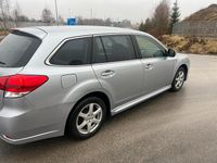 Gebraucht Subaru Legacy 150 PS (110 kW) 2013 Silber Kombi