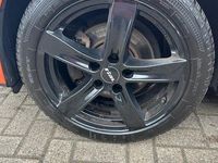 Usado Seat Leon Style 110 HP (80 kW) 2018 Laranja Sedan