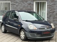 Gebraucht Ford Fiesta Ambiente 60 PS (44 kW) 2006 Blau Kleinwagen