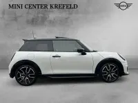 Używany Mini John Cooper Works 204 KM (150 kW) 2024 Biały Hatchback