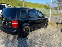 Gebraucht VW Touran Highline 140 PS (102 kW) 2004 Schwarz Van / Kleinbus