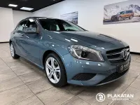 Gebraucht Mercedes A180 Style 122 PS (89 kW) 2013 Blau Limousine