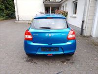 Gebraucht Suzuki Swift Basic 90 PS (66 kW) 2018 Blau Kleinwagen