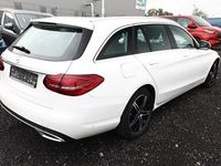 Gebraucht Mercedes C200 Avantgarde 184 PS (135 kW) 2020 Polar white polar white Limousine