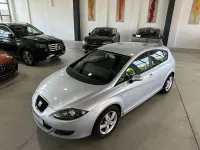 Używany Seat Leon Reference 125 KM (91 kW) 2009 Szary Hatchback