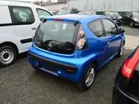 Gebraucht Citroën C1 Attraction 68 PS (50 kW) 2012 Blau metallic Kleinwagen