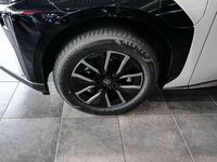 Neu Toyota bZ4X 166 kW (226 PS) 2026 Platinum white SUV