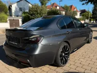 Gebraucht BMW 330 M Sport 252 PS (185 kW) 2017 Grau Limousine