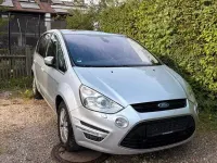 Gebraucht Ford S-MAX Titanium 163 PS (119 kW) 2013 Silber Van / Kleinbus
