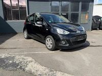 Gebraucht Hyundai i10 67 PS (49 kW) 2014 Schwarz Kleinwagen