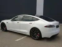 Gebraucht Tesla Model S 386 kW (525 PS) 2018 Weiß Kleinwagen