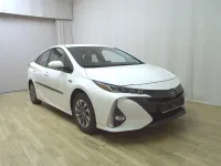 Gebraucht Toyota Prius 122 PS (89 kW) 2020 Weiss Kleinwagen