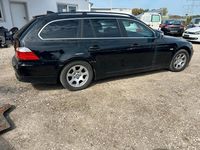 Gebraucht BMW 525 197 PS (144 kW) 2008 Schwarz Kombi