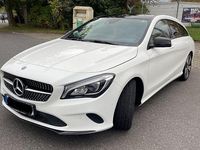 Gebraucht Mercedes CLA200 Shooting Brake Edition 156 PS (114 kW) 2018 Weiß Kombi