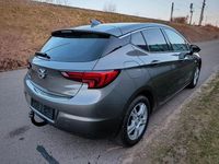 Gebraucht Opel Astra Innovation 136 PS (100 kW) 2016 Grau Limousine