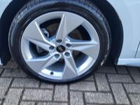 Gebraucht Audi A3 S-Line 116 PS (85 kW) 2023 Weiß Limousine