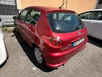 Gebraucht Peugeot 206 75 PS (55 kW) 2003 Rot Kleinwagen