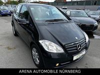 Gebraucht Mercedes A180 116 PS (85 kW) 2009 Kosmosschwarz  metalliclack Limousine