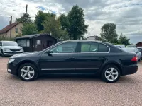Gebraucht Skoda Superb Elegance 125 PS (91 kW) 2011 Schwarz Limousine