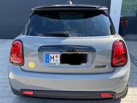 Gebraucht Mini Cooper SE 135 kW (184 PS) 2022 Grau Kleinwagen