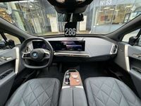 gebraucht BMW iX xDrive40 Aktive Sitzbelüftung AHK SKY Lounge h&k