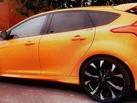 Gebraucht Ford Focus Trend 95 PS (69 kW) 2015 Orange Limousine