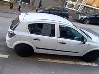 Gebraucht Opel Astra Edition 90 PS (66 kW) 2009 Weiß Limousine