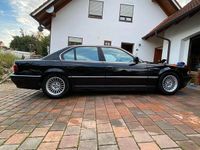 Second-hand BMW 730 192 CP (141 kW) 2001 Negru Berlinǎ