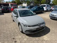 Gebraucht VW Golf VIII Life 90 PS (66 kW) 2022 Grau Limousine
