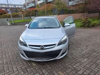 Gebraucht Opel Astra Energy 110 PS (80 kW) 2014 Silber Limousine