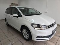 Gebraucht VW Touran Allstar 110 PS (80 kW) 2017 Weiß Van / Kleinbus