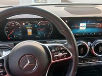 Gebraucht Mercedes GLB200 150 PS (110 kW) 2021 Weiß SUV