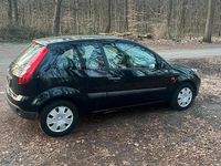 Gebraucht Ford Fiesta 60 PS (44 kW) 2006 Blau Kleinwagen