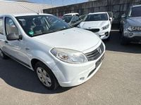 Używany Dacia Sandero 75 KM (55 kW) 2012 Biały Sedan/Limuzyna