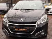 Gebraucht Peugeot 208 Allure 83 PS (61 kW) 2018 Schwarz Kleinwagen