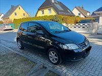 Gebraucht VW Fox Style 54 PS (39 kW) 2010 Schwarz Kleinwagen