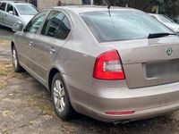 Gebraucht Skoda Octavia 140 PS (102 kW) 2011 Gold Kombi