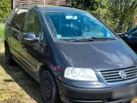 Second-hand VW Sharan 115 CP (84 kW) 2004 Negru Monovolum