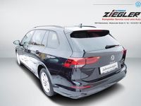 Gebraucht VW Golf VIII Comfortline 116 PS (85 kW) 2022 Deep black perleffekt (metallic) Kombi