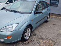 Usata Ford Focus Trend 116 CV (85 kW) 1998 Verde Berlina