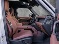 Gebraucht Land Rover Defender 635 PS (467 kW) 2026 Grau SUV