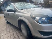 Gebraucht Opel Astra 90 PS (66 kW) 2009 Gold Kleinwagen