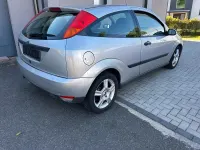 Gebraucht Ford Focus 131 PS (96 kW) 2001 Silber Limousine