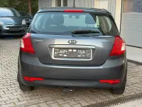 Gebraucht Kia Ceed 90 PS (66 kW) 2011 Grau Kleinwagen