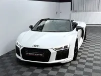 Gebraucht Audi R8 Spyder Ambiente 540 PS (397 kW) 2016 Weiß Cabrio