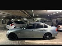 Gebraucht BMW 318 131 PS (96 kW) 2007 Andere farben Limousine
