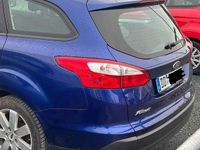 Gebraucht Ford Focus Trend 101 PS (74 kW) 2014 Blau Kombi