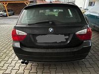 Gebraucht BMW 330 Performance 245 PS (180 kW) 2008 Schwarz Kombi