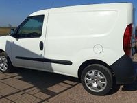Gebraucht Fiat Doblò 95 PS (69 kW) 2019 Weiß Van / Kleinbus